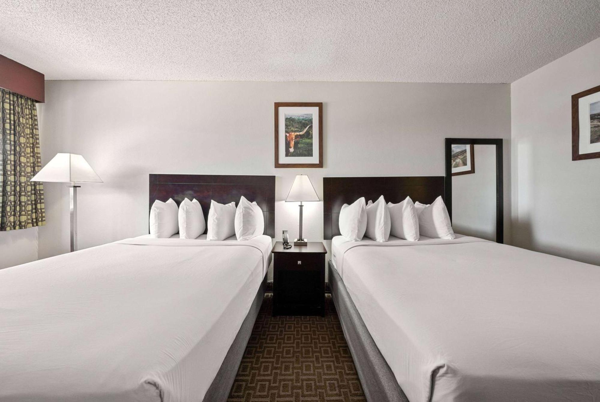 Days Inn By Wyndham Round Rock Exterior foto